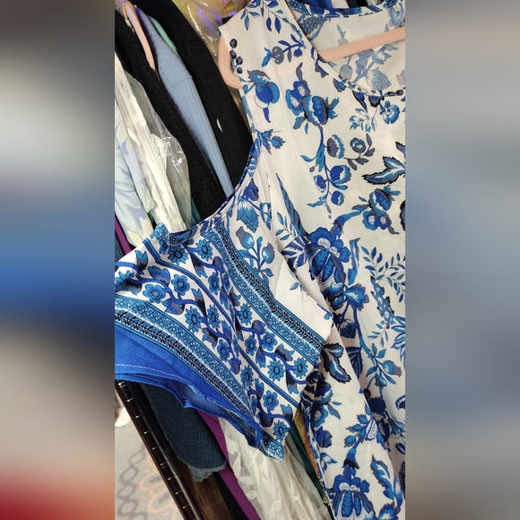 Sz 20 NEW Blue/White Floral Cold Shoulder Dress 27.75" PTP, 43.75" Long SOFT - Picture 14 of 15